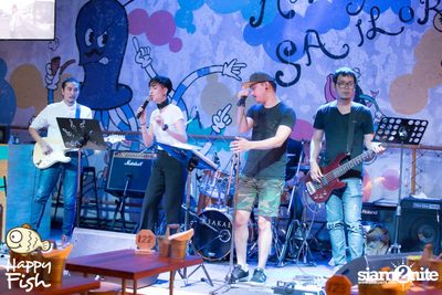 คืนวันศุกร์ ที่ร้าน แฮปปี้ ฟิช, เอเชีย ทีค เดอะ ริเวอร์ฟร้อนท์ — photo 140