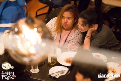 คืนวันศุกร์ ที่ร้าน แฮปปี้ ฟิช, เอเชีย ทีค เดอะ ริเวอร์ฟร้อนท์ — photo 154