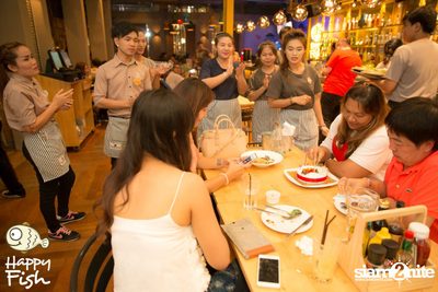 คืนวันศุกร์ ที่ร้าน แฮปปี้ ฟิช, เอเชีย ทีค เดอะ ริเวอร์ฟร้อนท์ — photo 169