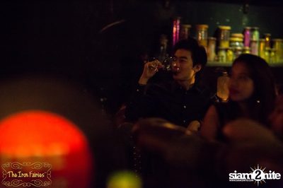 B2F - Big To The Future Swing Band ที่ร้าน ดิ ไอรอน แฟรี่ — photo 64