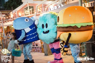 คืนวันศุกร์ ที่ร้าน แฮปปี้ ฟิช, เอเชีย ทีค เดอะ ริเวอร์ฟร้อนท์ — photo 9