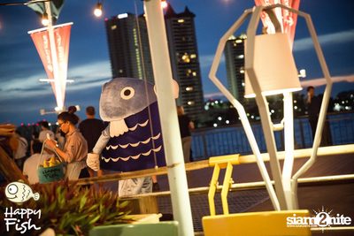 คืนวันศุกร์ ที่ร้าน แฮปปี้ ฟิช, เอเชีย ทีค เดอะ ริเวอร์ฟร้อนท์ — photo 26