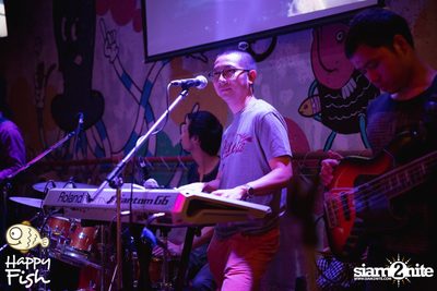 คืนวันศุกร์ ที่ร้าน แฮปปี้ ฟิช, เอเชีย ทีค เดอะ ริเวอร์ฟร้อนท์ — photo 30