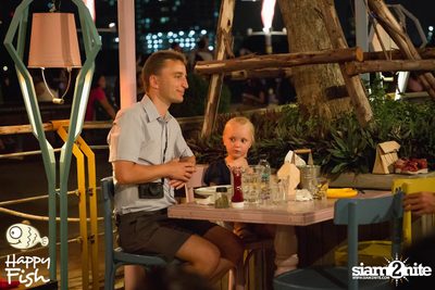 คืนวันศุกร์ ที่ร้าน แฮปปี้ ฟิช, เอเชีย ทีค เดอะ ริเวอร์ฟร้อนท์ — photo 42