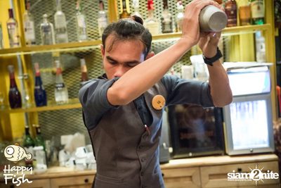 คืนวันศุกร์ ที่ร้าน แฮปปี้ ฟิช, เอเชีย ทีค เดอะ ริเวอร์ฟร้อนท์ — photo 44