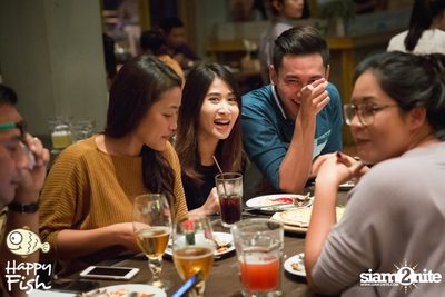 คืนวันศุกร์ ที่ร้าน แฮปปี้ ฟิช, เอเชีย ทีค เดอะ ริเวอร์ฟร้อนท์ — photo 46
