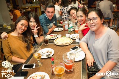 คืนวันศุกร์ ที่ร้าน แฮปปี้ ฟิช, เอเชีย ทีค เดอะ ริเวอร์ฟร้อนท์ — photo 47