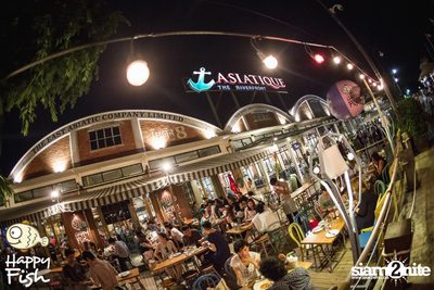คืนวันศุกร์ ที่ร้าน แฮปปี้ ฟิช, เอเชีย ทีค เดอะ ริเวอร์ฟร้อนท์ — photo 52