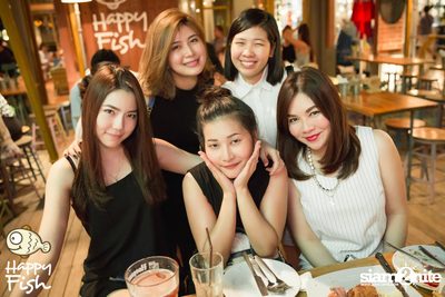 คืนวันศุกร์ ที่ร้าน แฮปปี้ ฟิช, เอเชีย ทีค เดอะ ริเวอร์ฟร้อนท์ — photo 76