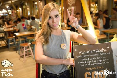 คืนวันศุกร์ ที่ร้าน แฮปปี้ ฟิช, เอเชีย ทีค เดอะ ริเวอร์ฟร้อนท์ — photo 78