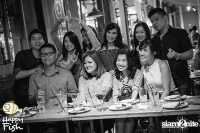 คืนวันศุกร์ ที่ร้าน แฮปปี้ ฟิช, เอเชีย ทีค เดอะ ริเวอร์ฟร้อนท์ — photo 84