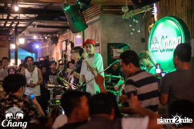 Mild & Morning Soon Live at SKIP Bar — photo 169