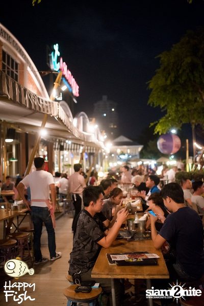 คืนวันศุกร์ ที่ร้าน แฮปปี้ ฟิช, เอเชีย ทีค เดอะ ริเวอร์ฟร้อนท์ — photo 2
