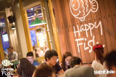 คืนวันศุกร์ ที่ร้าน แฮปปี้ ฟิช, เอเชีย ทีค เดอะ ริเวอร์ฟร้อนท์ — photo 12