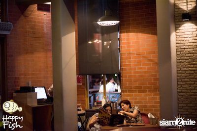 คืนวันศุกร์ ที่ร้าน แฮปปี้ ฟิช, เอเชีย ทีค เดอะ ริเวอร์ฟร้อนท์ — photo 23