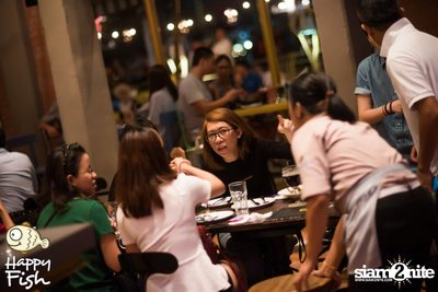 คืนวันศุกร์ ที่ร้าน แฮปปี้ ฟิช, เอเชีย ทีค เดอะ ริเวอร์ฟร้อนท์ — photo 27