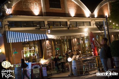 คืนวันศุกร์ ที่ร้าน แฮปปี้ ฟิช, เอเชีย ทีค เดอะ ริเวอร์ฟร้อนท์ — photo 36