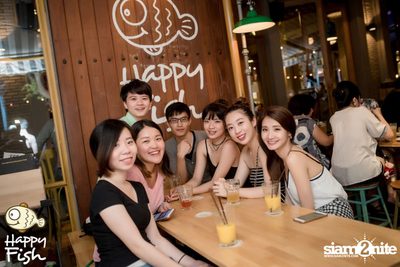 คืนวันศุกร์ ที่ร้าน แฮปปี้ ฟิช, เอเชีย ทีค เดอะ ริเวอร์ฟร้อนท์ — photo 42