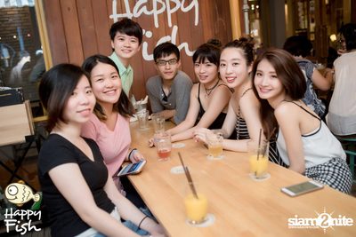 คืนวันศุกร์ ที่ร้าน แฮปปี้ ฟิช, เอเชีย ทีค เดอะ ริเวอร์ฟร้อนท์ — photo 43