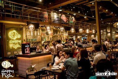 คืนวันศุกร์ ที่ร้าน แฮปปี้ ฟิช, เอเชีย ทีค เดอะ ริเวอร์ฟร้อนท์ — photo 46
