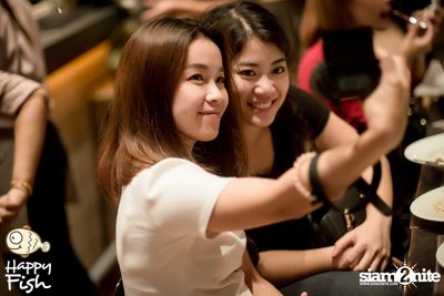 คืนวันศุกร์ ที่ร้าน แฮปปี้ ฟิช, เอเชีย ทีค เดอะ ริเวอร์ฟร้อนท์ — photo 62