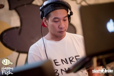คืนวันศุกร์ ที่ร้าน แฮปปี้ ฟิช, เอเชีย ทีค เดอะ ริเวอร์ฟร้อนท์ — photo 64