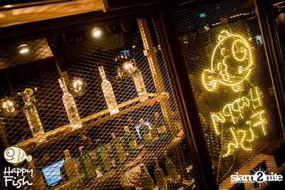 คืนวันศุกร์ ที่ร้าน แฮปปี้ ฟิช, เอเชีย ทีค เดอะ ริเวอร์ฟร้อนท์ — photo 74