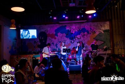 คืนวันศุกร์ ที่ร้าน แฮปปี้ ฟิช, เอเชีย ทีค เดอะ ริเวอร์ฟร้อนท์ — photo 85