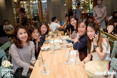 คืนวันศุกร์ ที่ร้าน แฮปปี้ ฟิช, เอเชีย ทีค เดอะ ริเวอร์ฟร้อนท์ — photo 90