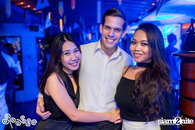 คืนวันศุกร์ ที่ Grand Hyatt Erawan Bangkok — photo 30