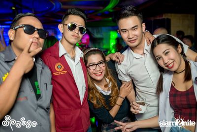คืนวันศุกร์ ที่ Grand Hyatt Erawan Bangkok — photo 103