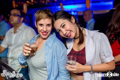 คืนวันศุกร์ ที่ Grand Hyatt Erawan Bangkok — photo 116