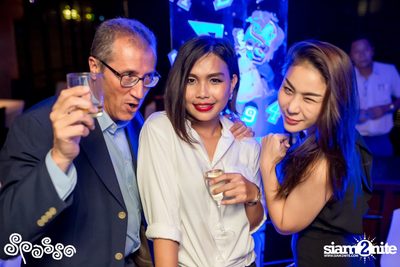 คืนวันศุกร์ ที่ Grand Hyatt Erawan Bangkok — photo 137