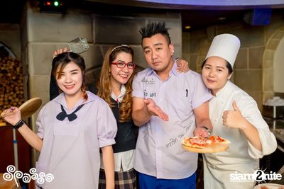 คืนวันศุกร์ ที่ Grand Hyatt Erawan Bangkok — photo 146