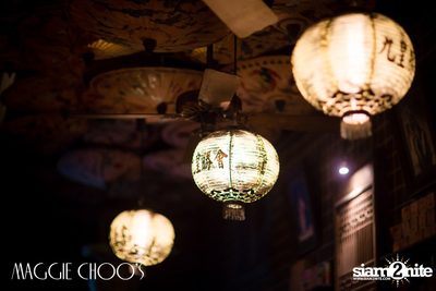 Singto Numchok Live ที่ แม็กกี้ ชูวส์ — photo 7
