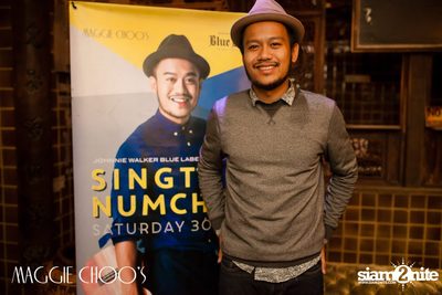 Singto Numchok Live ที่ แม็กกี้ ชูวส์ — photo 14
