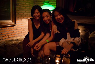 Singto Numchok Live ที่ แม็กกี้ ชูวส์ — photo 27