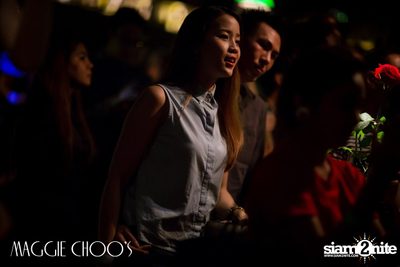 Singto Numchok Live ที่ แม็กกี้ ชูวส์ — photo 59