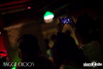 Singto Numchok Live ที่ แม็กกี้ ชูวส์ — photo 67