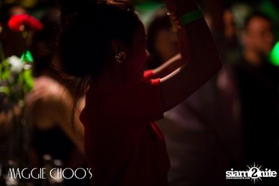 Singto Numchok Live ที่ แม็กกี้ ชูวส์ — photo 72