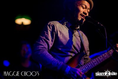 Singto Numchok Live ที่ แม็กกี้ ชูวส์ — photo 82