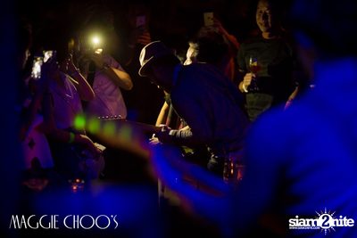 Singto Numchok Live ที่ แม็กกี้ ชูวส์ — photo 92