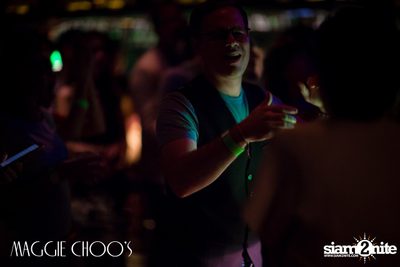 Singto Numchok Live ที่ แม็กกี้ ชูวส์ — photo 99