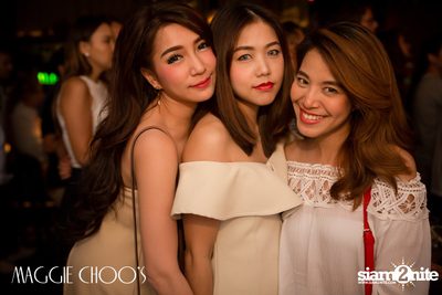 Singto Numchok Live ที่ แม็กกี้ ชูวส์ — photo 111