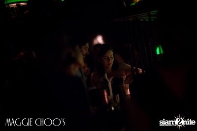 Singto Numchok Live ที่ แม็กกี้ ชูวส์ — photo 129