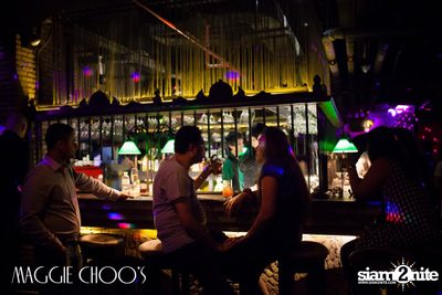 Singto Numchok Live ที่ แม็กกี้ ชูวส์ — photo 145