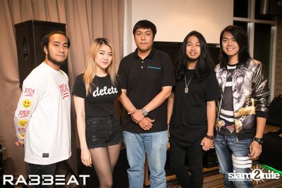 Boom Boom Cash ที่ร้าน แรบบีท — photo 11