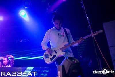 Boom Boom Cash ที่ร้าน แรบบีท — photo 21