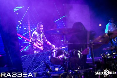Boom Boom Cash ที่ร้าน แรบบีท — photo 37