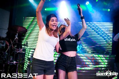 Boom Boom Cash ที่ร้าน แรบบีท — photo 76
